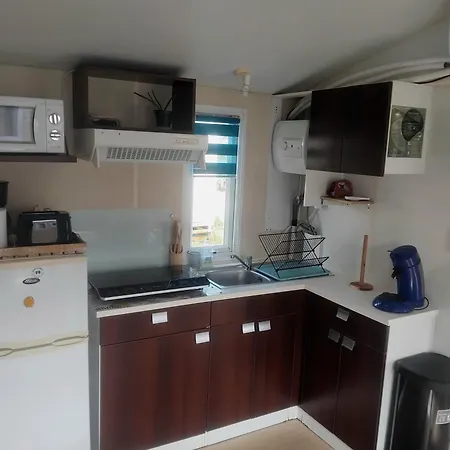 Le Mobil Bleu ! Naturiste Kamp alanı *