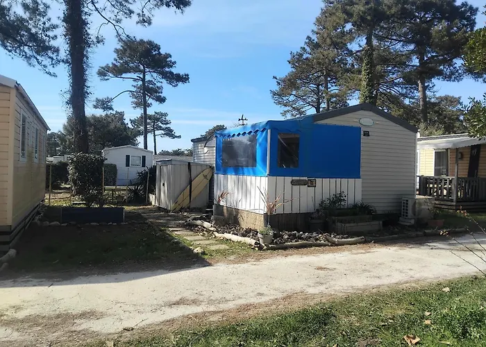 Le Mobil Bleu ! Kemping